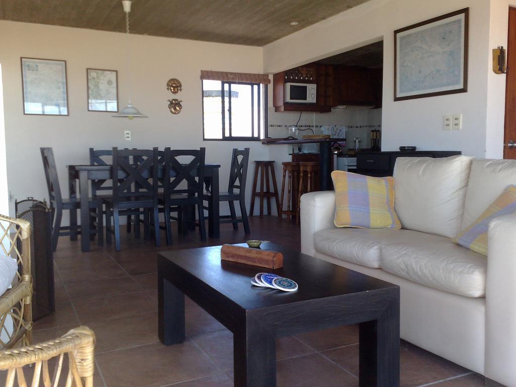 Lobos De Mar Villa Punta Del Diablo Luaran gambar